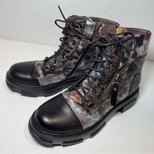 LARTISTE CARNELIAN Boots Black Multi NWOT size 39